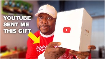 VLOGMAS DAY 11 | Unboxing My Surprise Gift From YouTube!