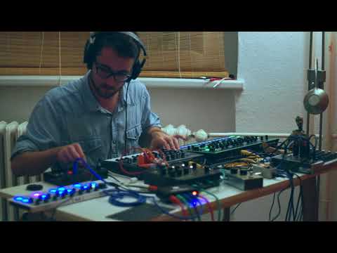 Live Jam Session#11 - Volca FM / TR8 / Microbrute / Waldorf Rocket / Beatstep - Electro