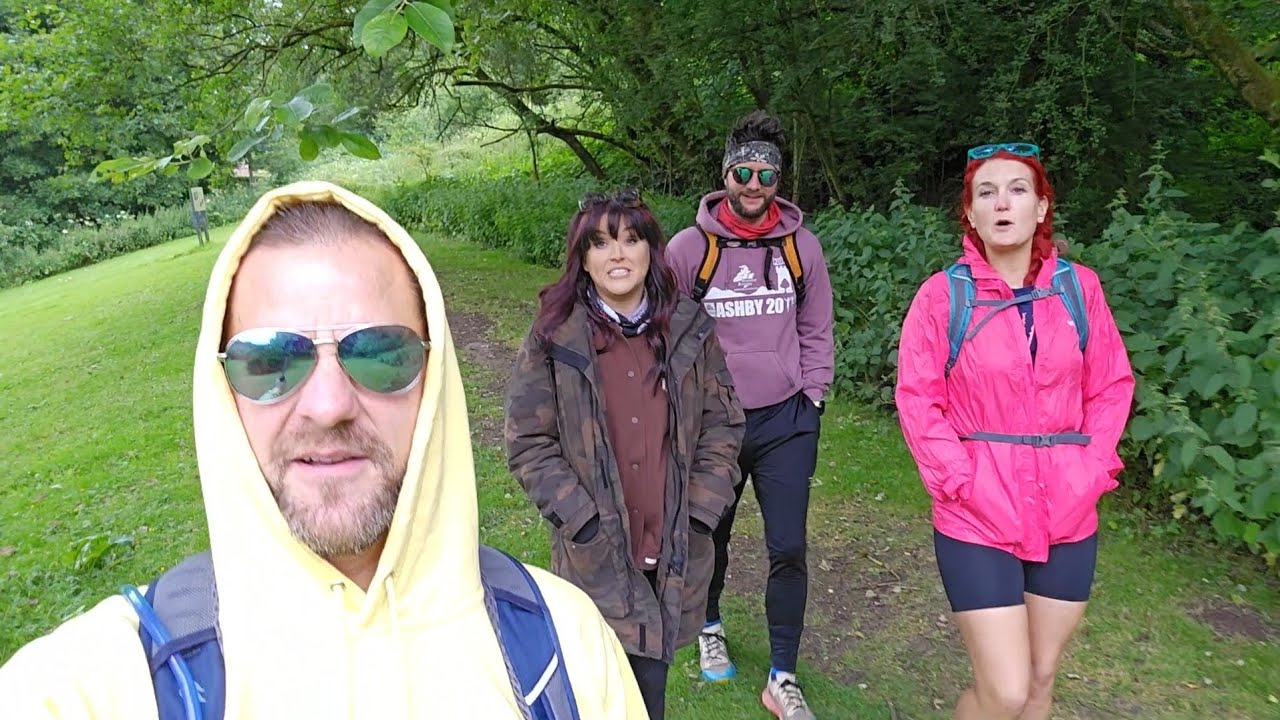 Old chained oak hike