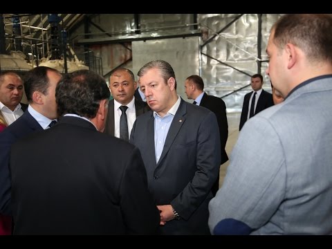 პრემიერმა კასპში მაღალტექნოლოგიური საწარმო „ჯეოფერტი“ დაათვალიერა
