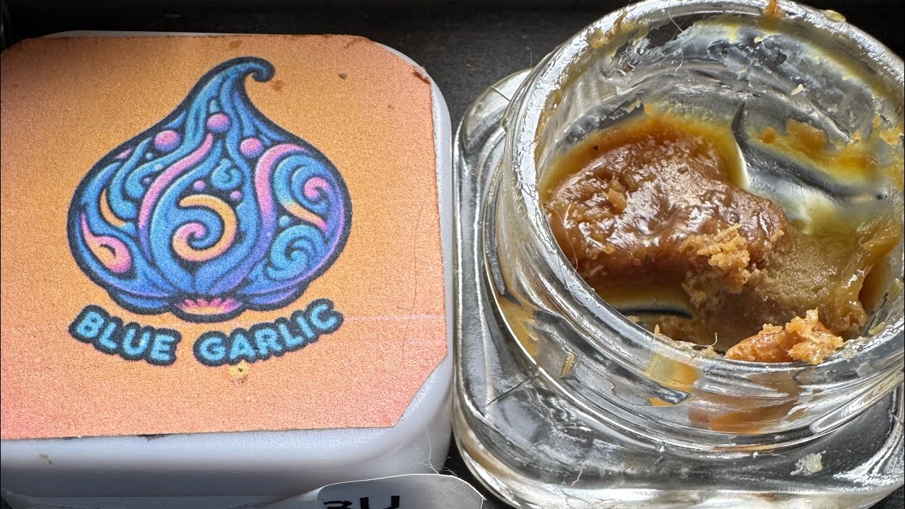 Blue garlic 73 u bubble hash 3.5 baller jar