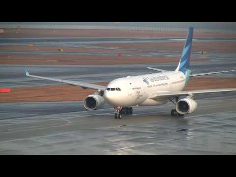 Garuda Indonesia Airbus A330-200 Landing at Nagoya