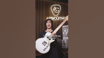 Awesome Richard Fortus (4TUS) Guns N’ Roses stops in at the world famous Guitar Gallery @gunsnroses