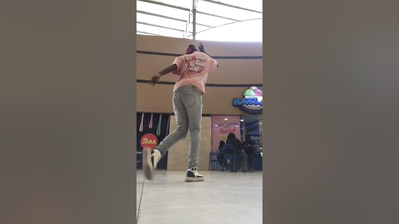 Asake Sungba ft Burna boy (Sungba Dance) #viral #youtubeshorts #amapiano #dance #shorts #trending