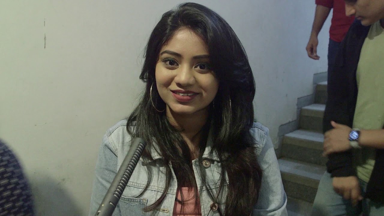 Audience Response to Aadhe Adhure