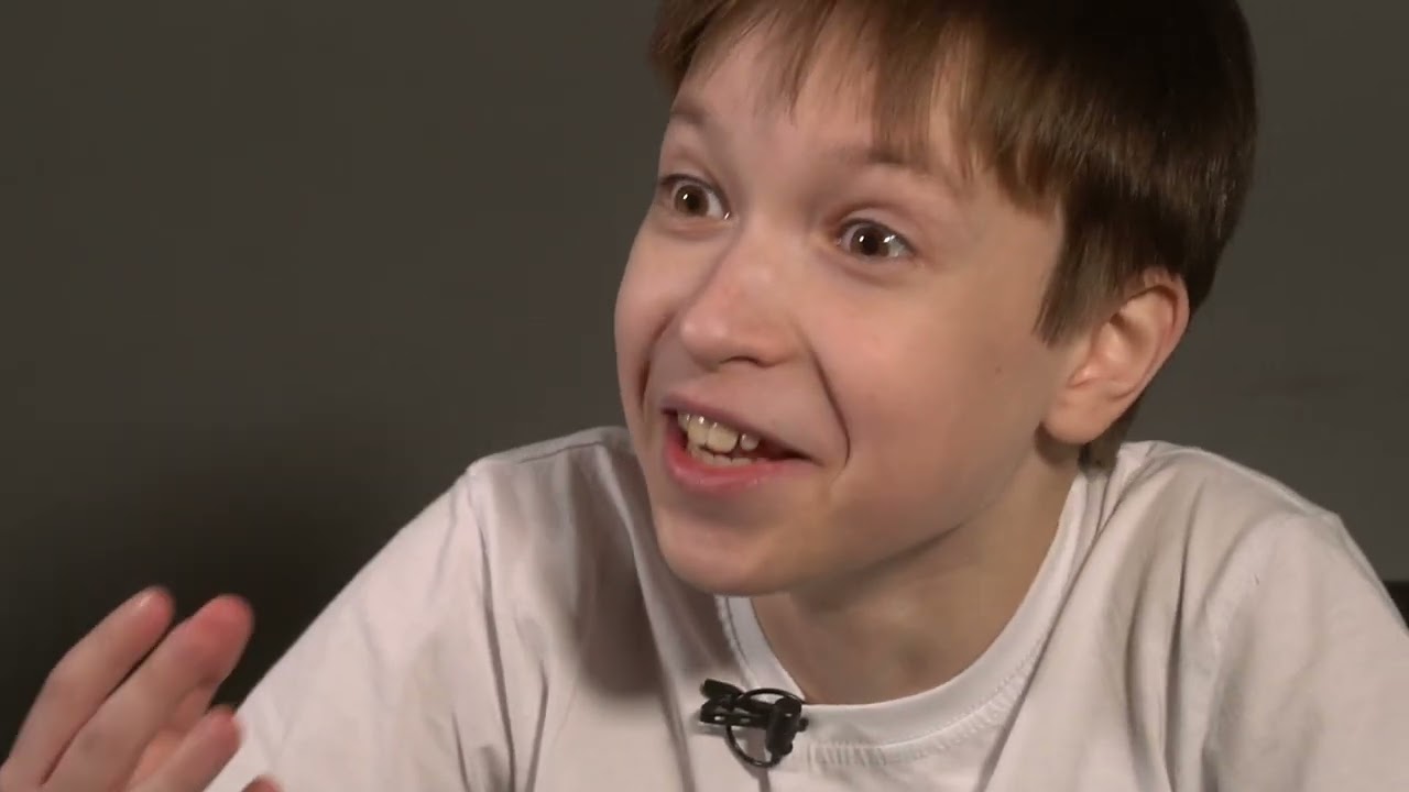 Актёрская визитка. Гриша Столбов 13 лет (02.03.2009) рост 160 см. апрель 2022.