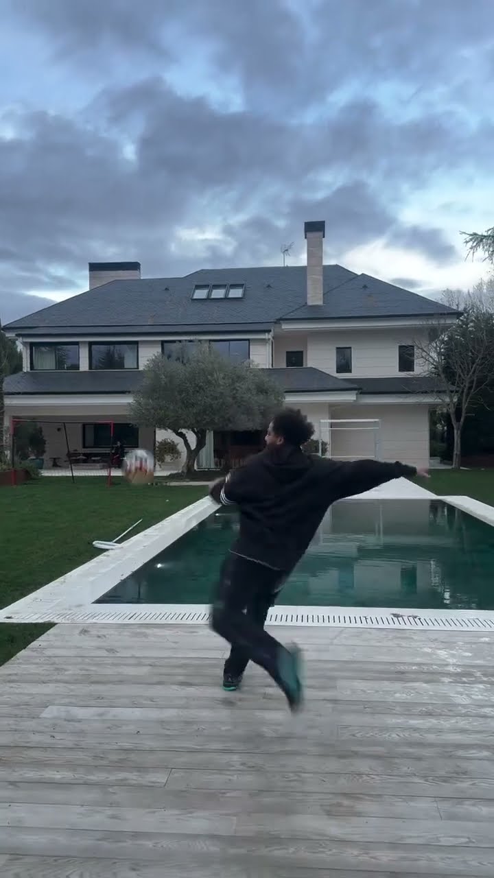 SÓ ACREDITO QUE ESSE VÍDEO É VERDADE PORQUE FOI O MARCELO DOMINANDO ESSA BOLA #shorts