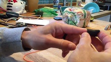 Stop yoyo string from spinning / twisting around your finger