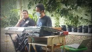 DI RONDANG NI BULAN I. COVER. By. DIAN SURYA KARO KARO