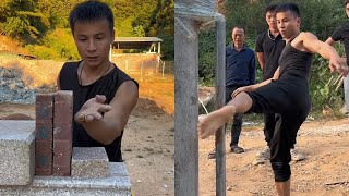 A Rural Boy Has Practiced Kung Fu For Twenty Years And Finished Kicking The Pole With His Legs