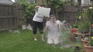 Angelo Gets the Cold Water Challenge from His Mom