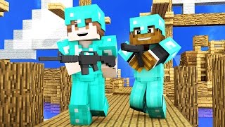 50 VS 2 PIRATE SHIP BATTLE ULTIMATE GUN WAR IN MINECRAFT!
