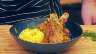 Spring dinner in one pot, ribs stewed in early cabbage