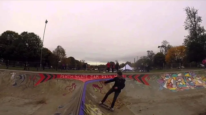 10 Tricks on the Spine with Thomas Lewry