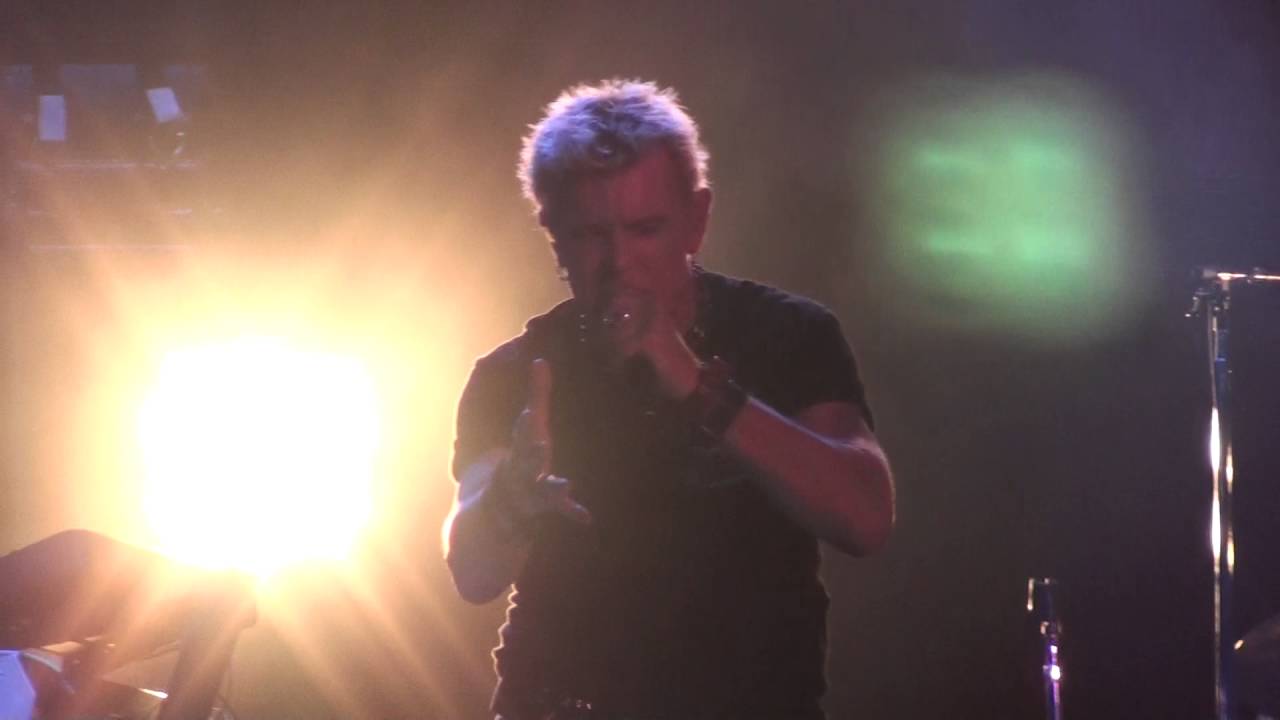 Billy Idol : Solo / Blue Highway Live @ Ottawa Bluesfest 2016 - YouTube