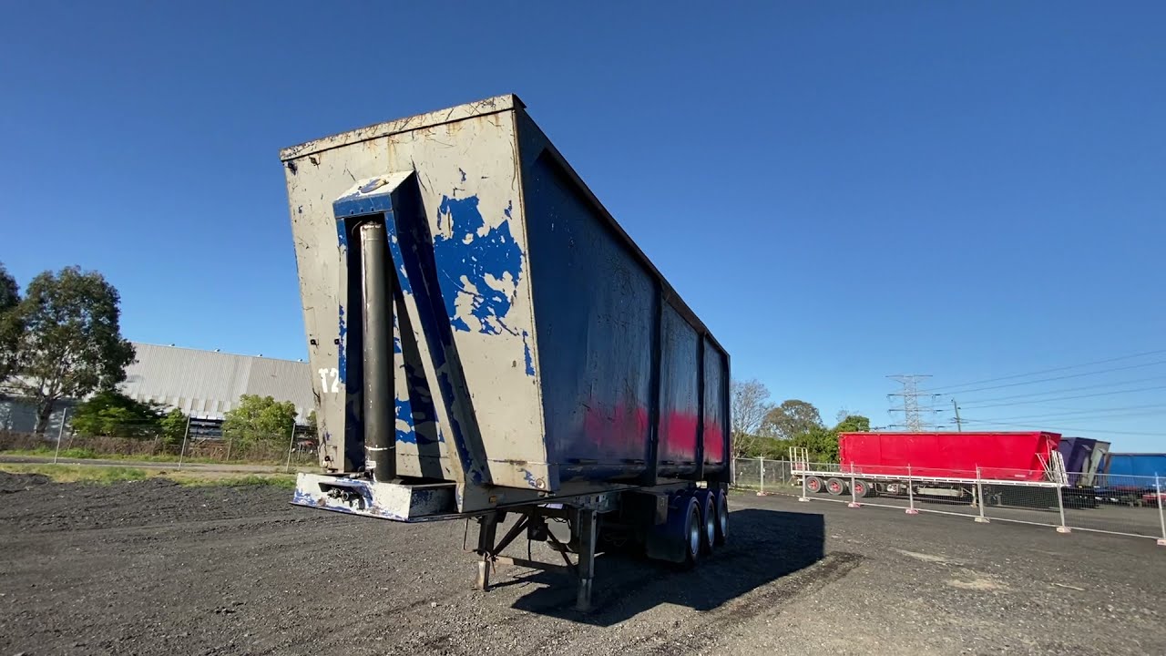 2021 Trailer/Agriculture Auction - Lot 5: 2005 Tefco Tri-Axle Scrap Tipper B-Trailer