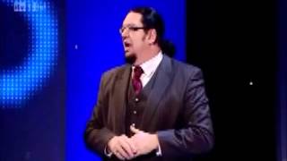 Penn And Teller - How to do the sawing a woman in half trick