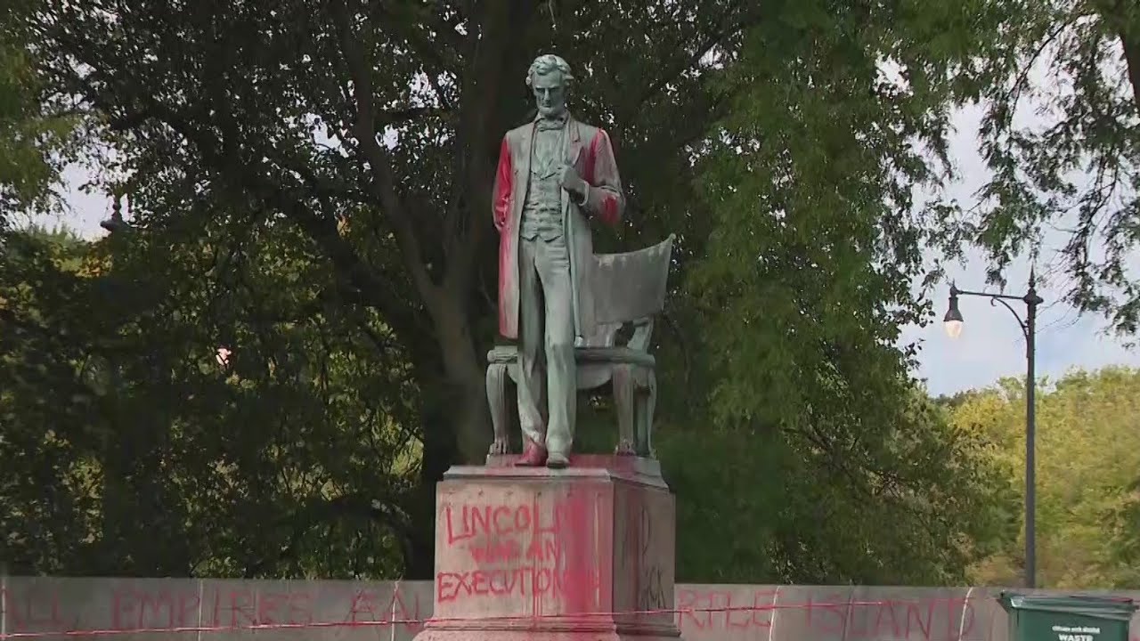 Abraham Lincoln statue in Lincoln Park vandalized
