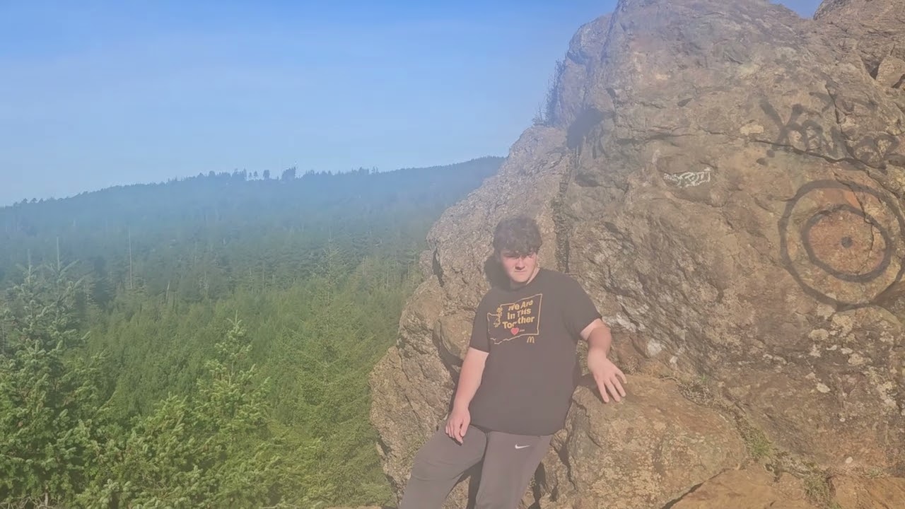 Top of Strawberry Rock... views on the Pacific Ocean 