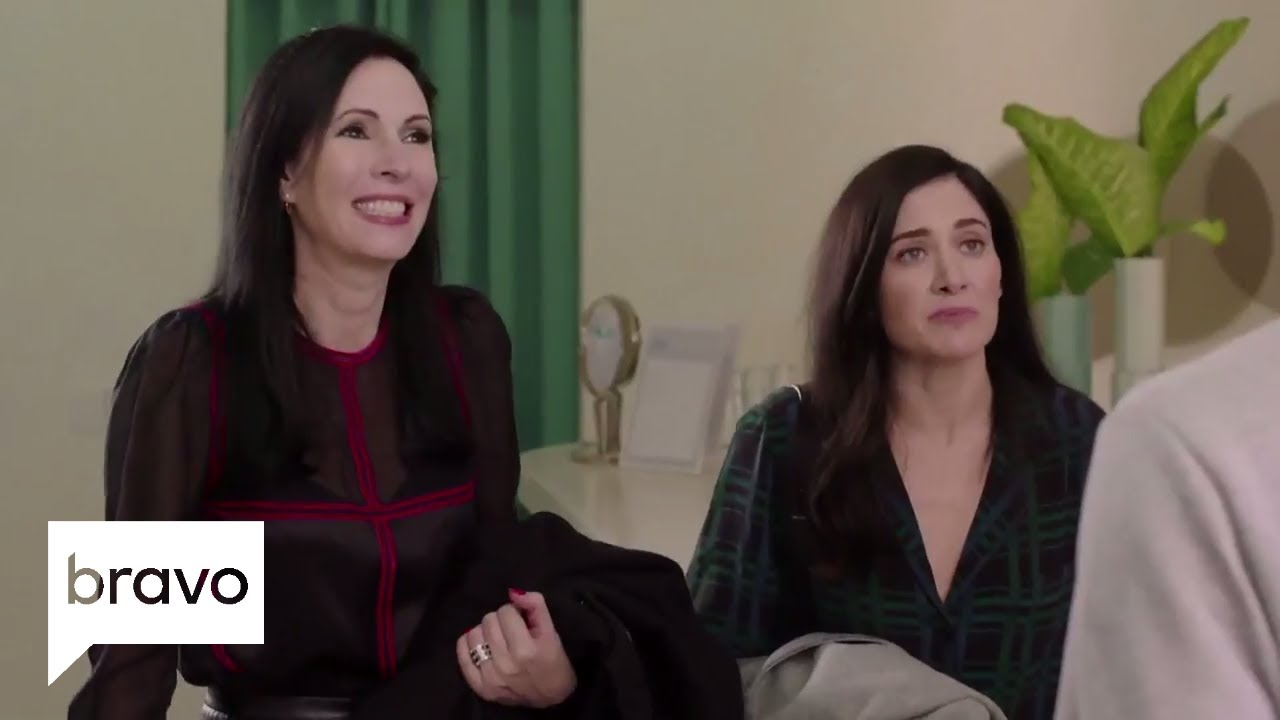 Odd Mom Out: Jill and Vanessa Try the Vampire Spa Treatment (Season 3, Episode 6) | Bravo