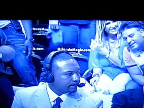 Hot girl at laker game FAILS ( Lakers Vs. Magic game 4 Finals)