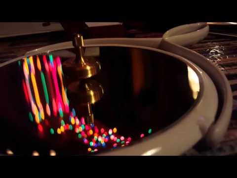 Spinning Lambda top