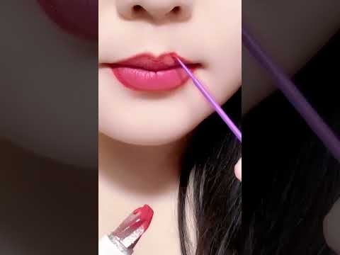 Lipstick tutorial 💄 #shorts #lipstick #lipsticktutorial