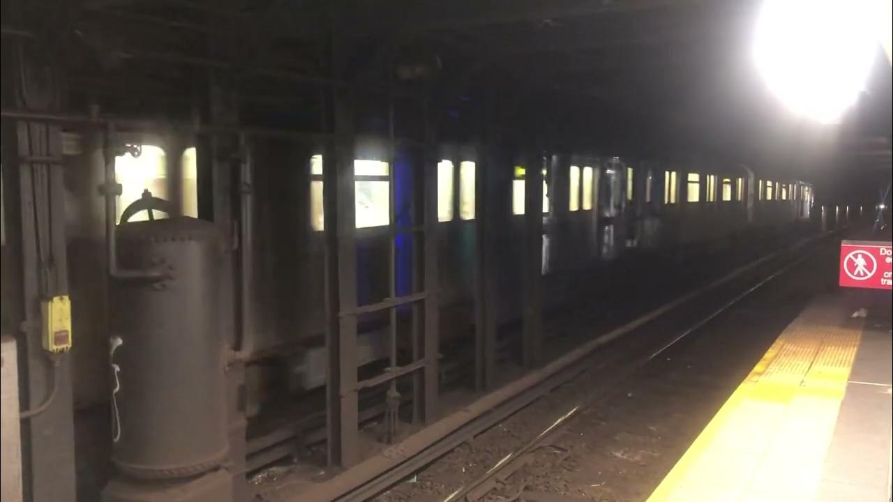 Not In Service R142A train bypassing 86th Street (Lower Level) - YouTube