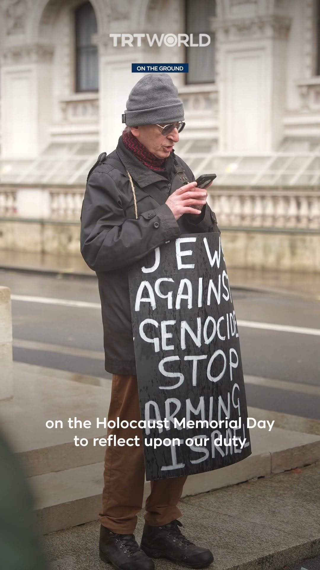 London Jews commemorate Palestine's Gaza in 80th anniversary of Holocaust