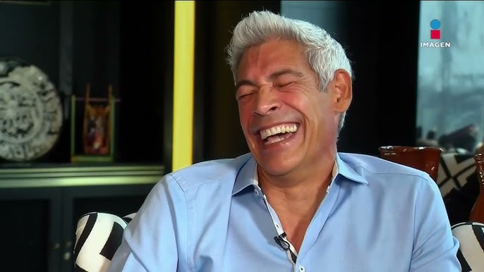 ¡Johnny Lozada habla de todos los reencuentros de Menudo!