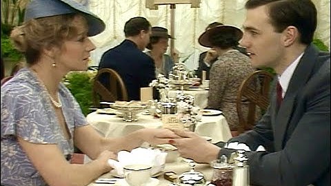 Cause Célèbre by Terence Rattigan - starring Helen Mirren, David Morrissey and David Suchet (1987)