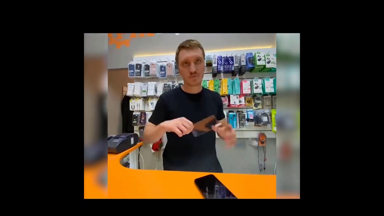 unbroken glass 😂😂😂😂  extremely overconfident 😂😂😂😁😁