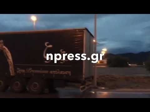 Αντίρριο-Ιανός: Δεκάδες εγκλωβισμένα φορτηγά