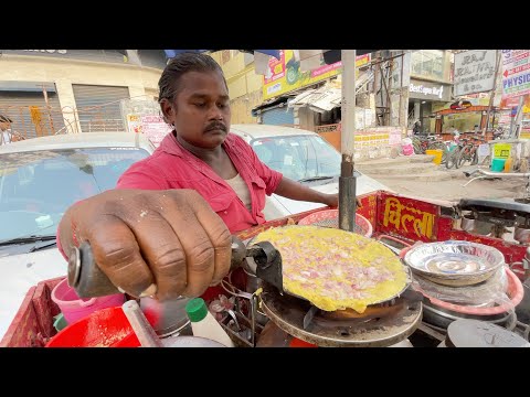 Patna Man Selling Paneer Chilla on his Cycle | Indian Street Food | Aamchi Mumbai