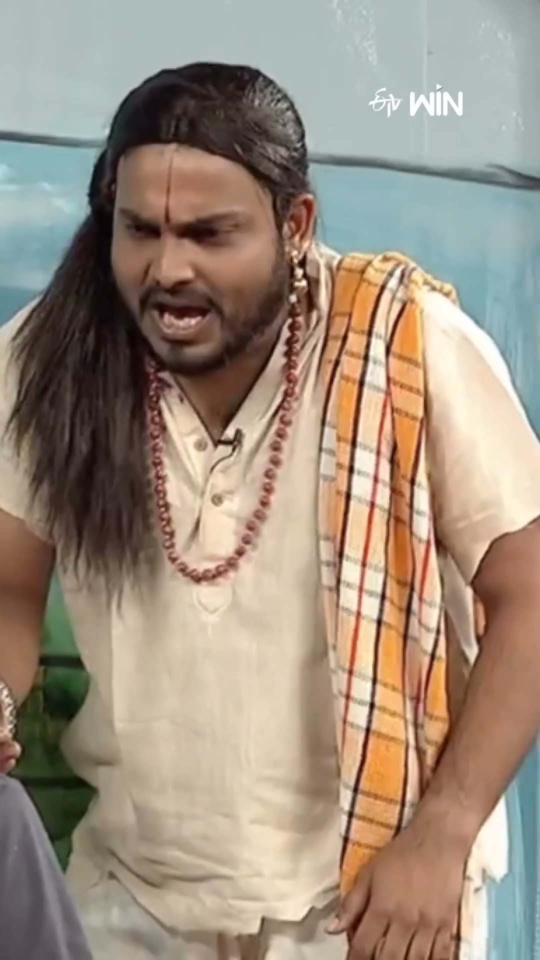 #shorts - బహుసా ఇతను ట్రైన్ మొదటిసారి ఎక్కి ఉంటాడు..! #jabardasth #getupsrinu #sudheer