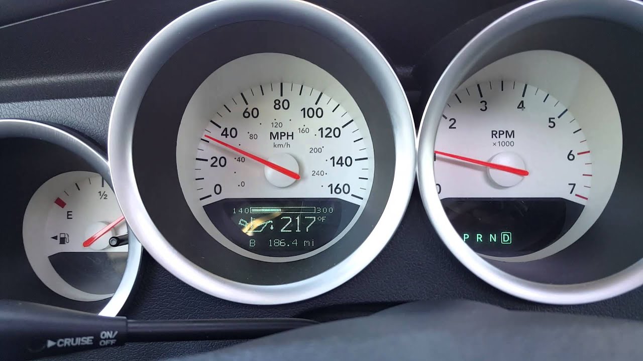 Temperature of 2006 Dodge Charger RT 5.7 Hemi - YouTube