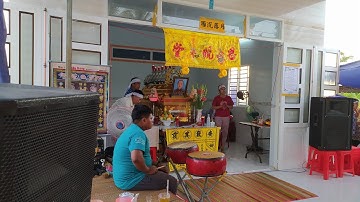 Đám tang cô ba vĩnh hưng