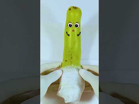 Mrs. Bottle Gourd gave birth to a beautiful baby #jidoodle #doodle #fruitsurgery #doodleshortstv