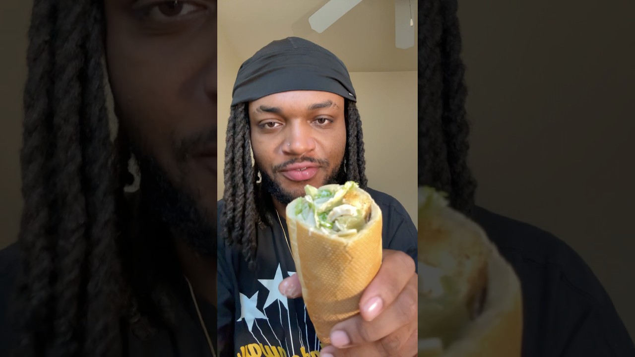 Trying Panera’s New Chicken Caesar Stuffer 