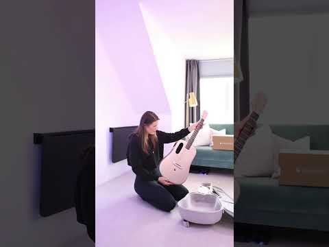 This SMART GUITAR