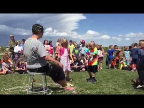 Silly string