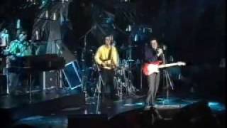 Video thumbnail of "Tears For Fears - Head Over Heels (Montreux)"