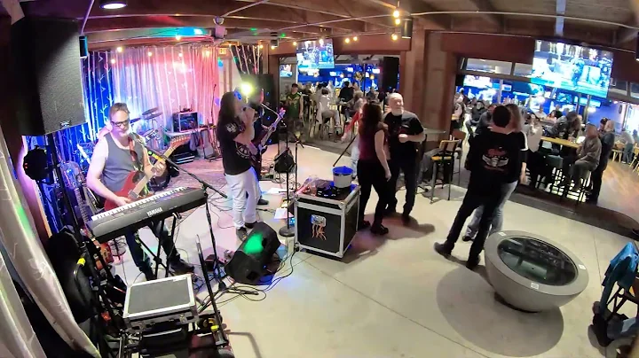 HEAVY performs a Pink Floyd / Def Leppard Medley