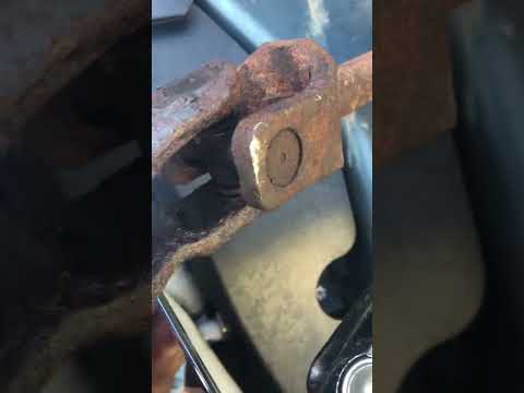 Video: Sådan repareres et ødelagt bilhorn: 10 trin (med billeder)