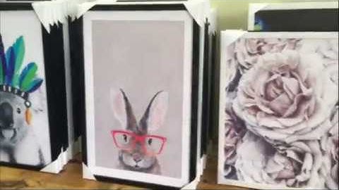 Tranh in canvas Amia- Xưởng tranh nội thất tại Hà Nội