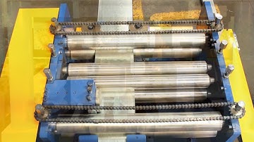 Automatic changeable C/Z profile roll forming machine with pre-cutting and pre-punching