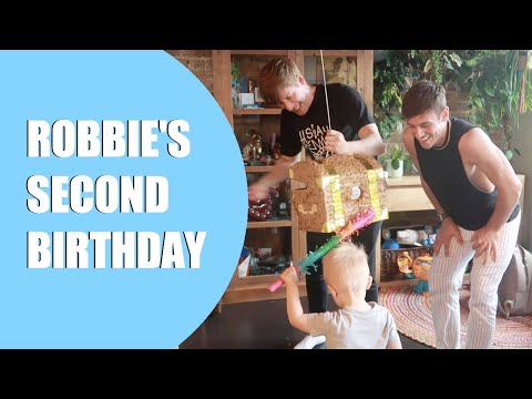 ROBBIE’S 2nd BIRTHDAY! I Tom Daley