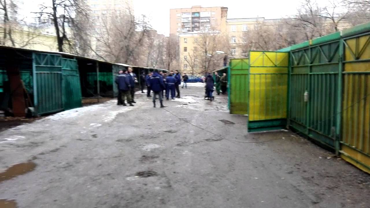 Сносят гаражи. Снос гаражей. Снос гаражей дмитровский проезд. Снесли гаражи в чертаново. Снос гаражей дмитровский проезд.