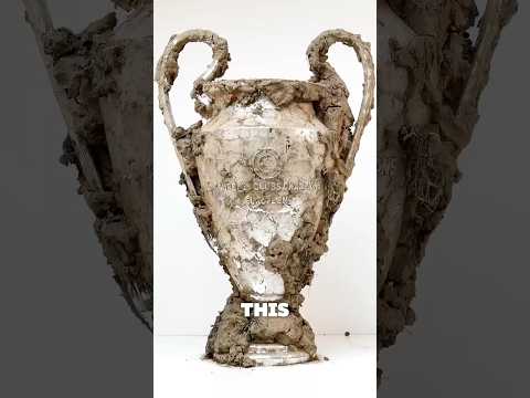 Ronaldo’s $8000 trophy is dirty 😱