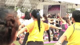 Panadol Yoga by the Sea 2012